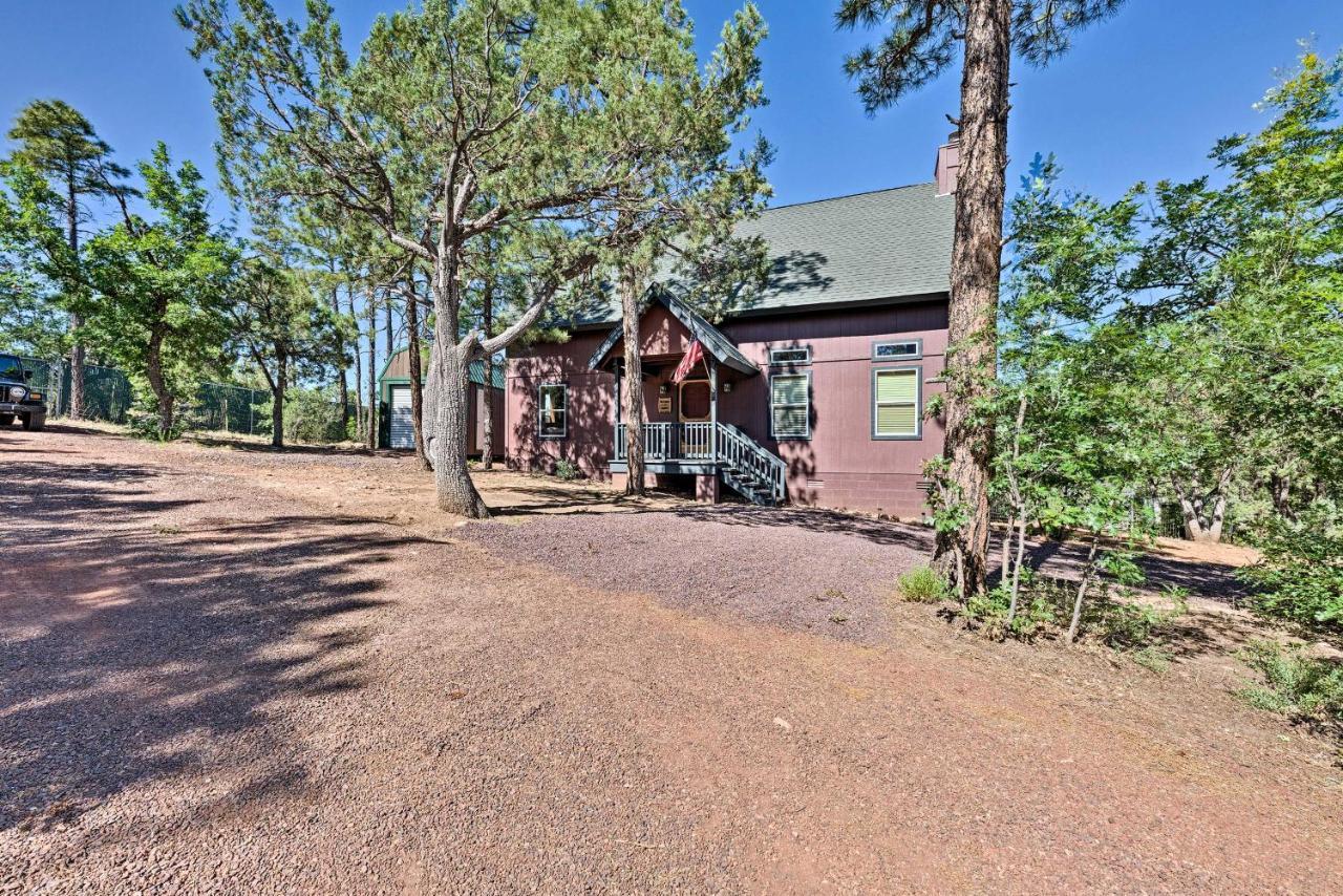 Hilltop Hideaway In Show Low With Mountain Views! Exterior photo
